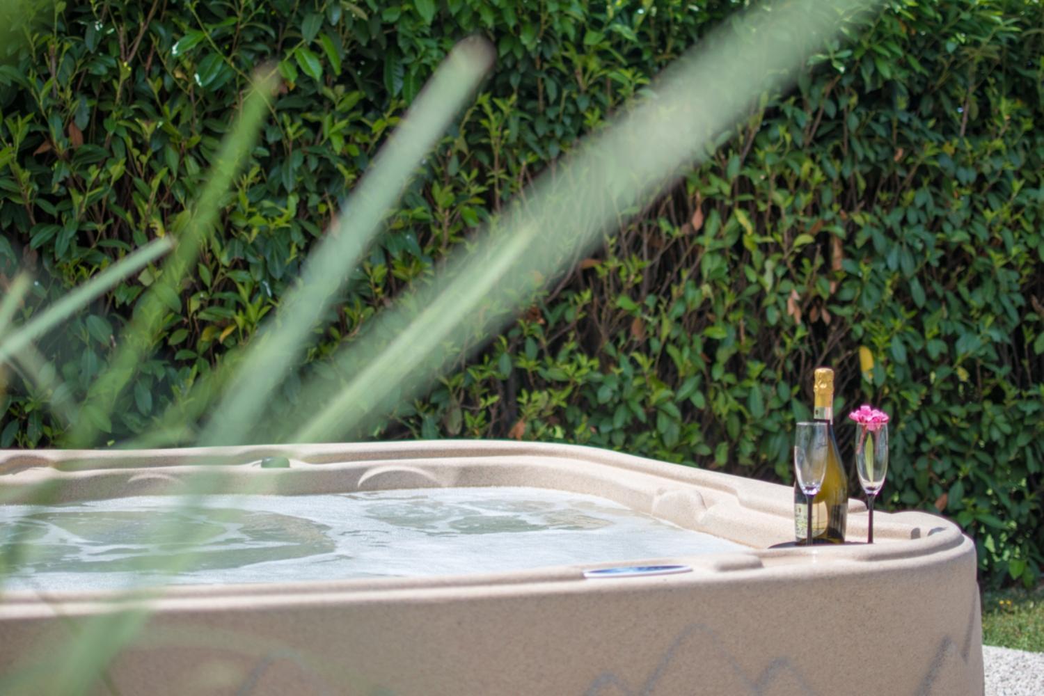 App Anima With Jacuzzi